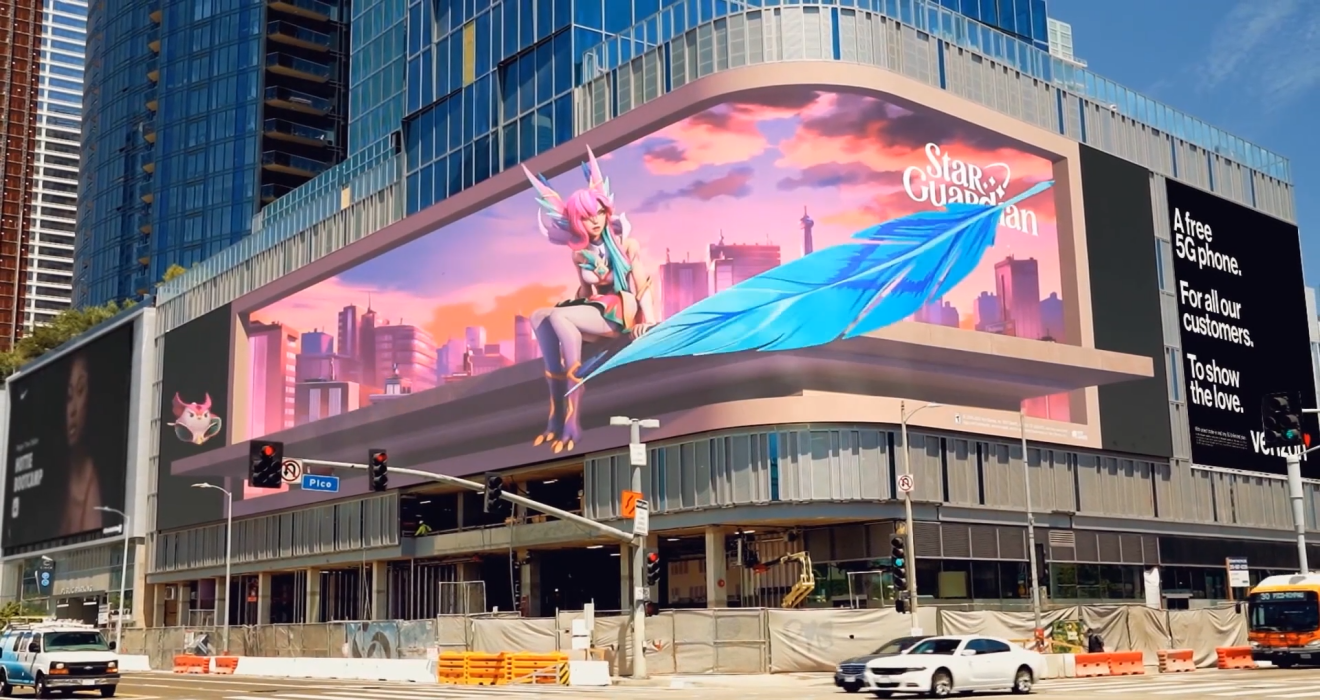 Image of Opposite the Staples Center! Sansi LED Display Shines at the City of Angels
